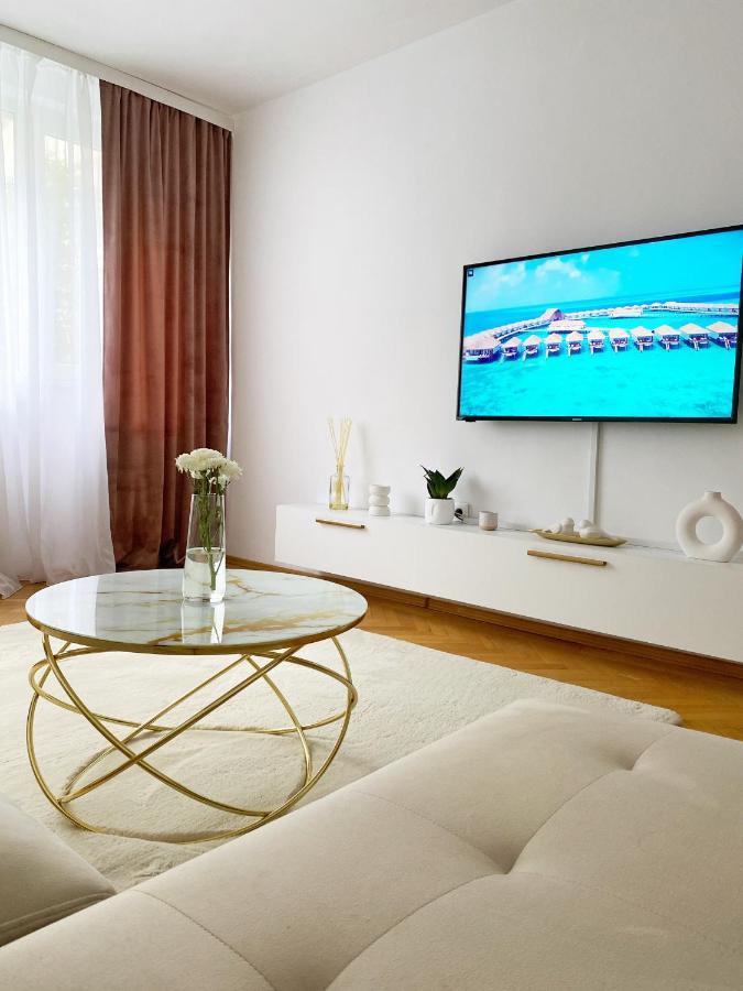 Appartement Timisoara Central Apartament Extérieur photo